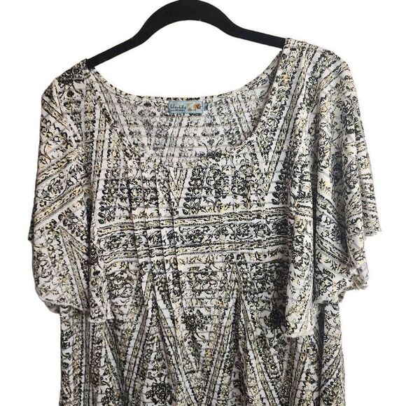 Unity World Wear Flutter Sleeve Yellow Black White Top Size 2X - Picture 3 of 10